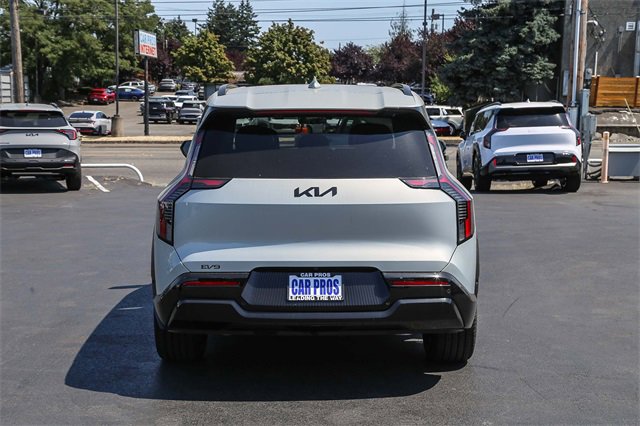New 2026 Kia EV9 Land image 8