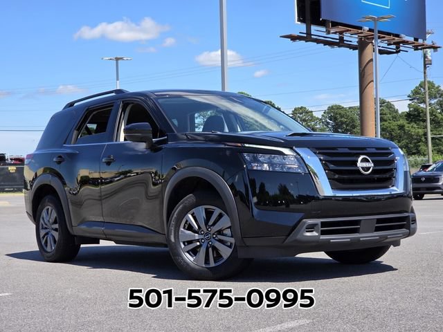 Used 2025 Nissan Pathfinder SV FWD image 21
