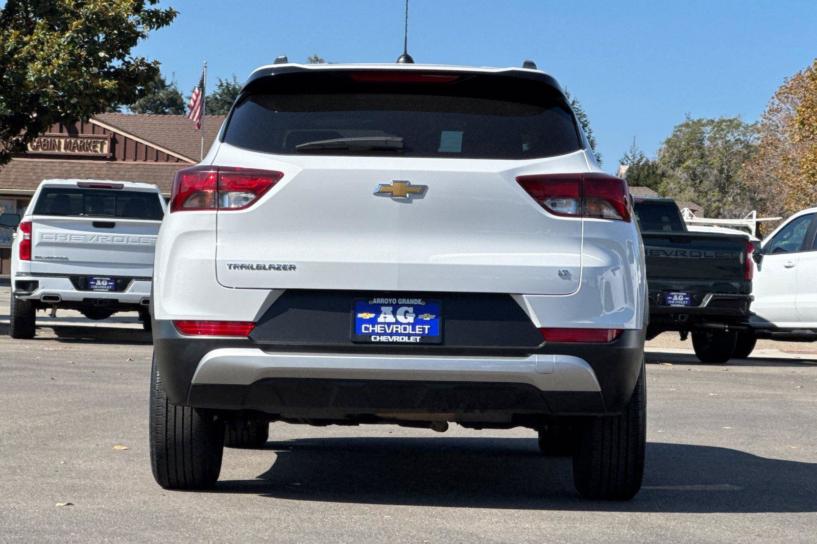 Used 2025 Chevrolet TrailBlazer LT FWD image 7