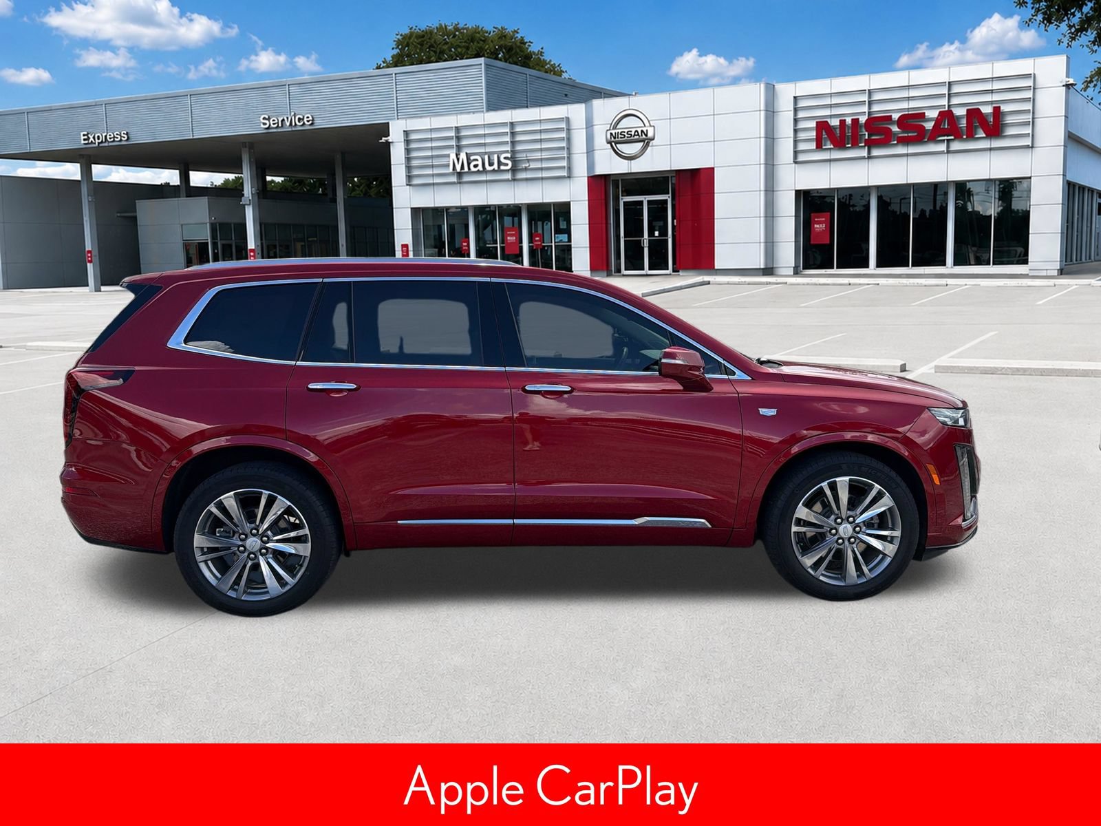 Used 2022 Cadillac XT6 Premium Luxury FWD image 3