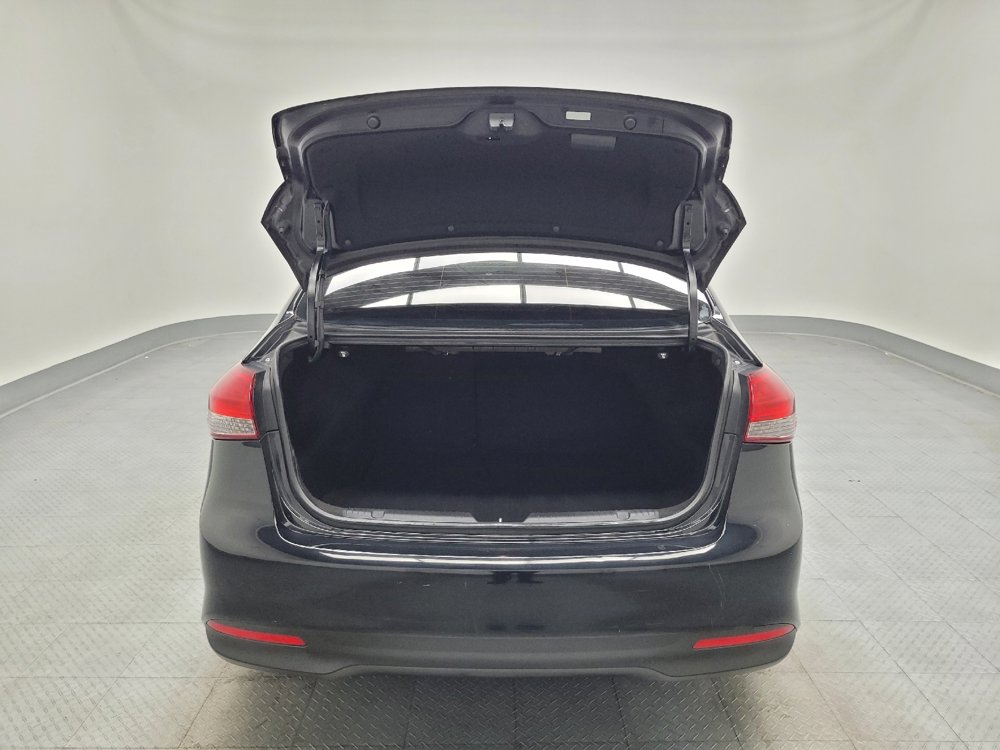 Used 2017 Kia Forte LX image 29