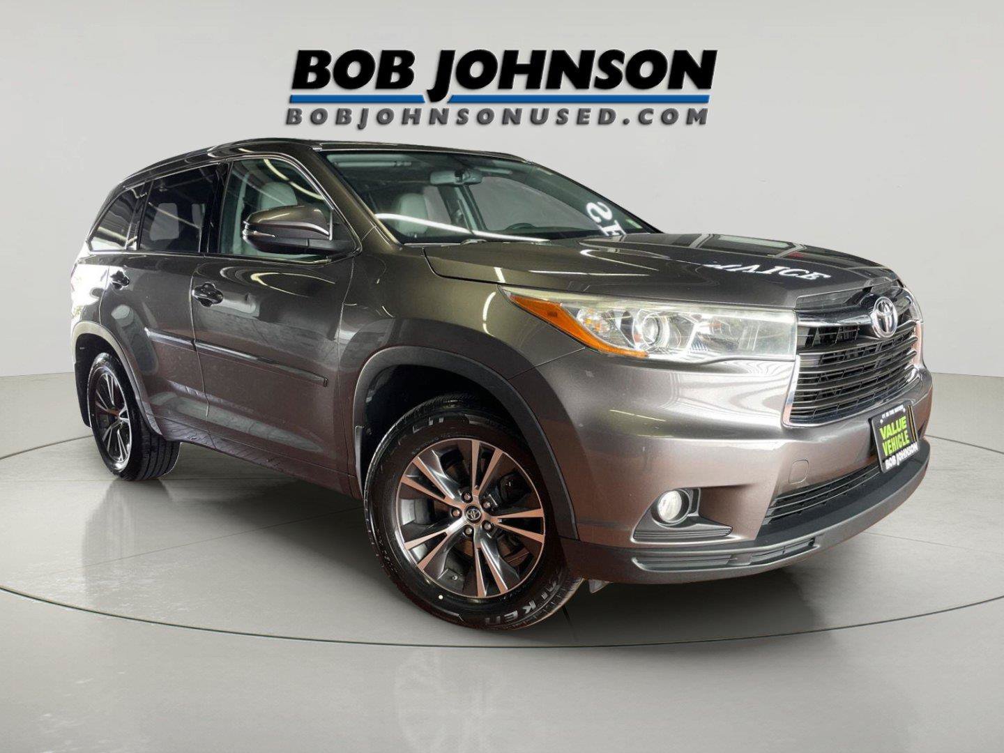 Used 2016 Toyota Highlander XLE AWD/4WD image 1