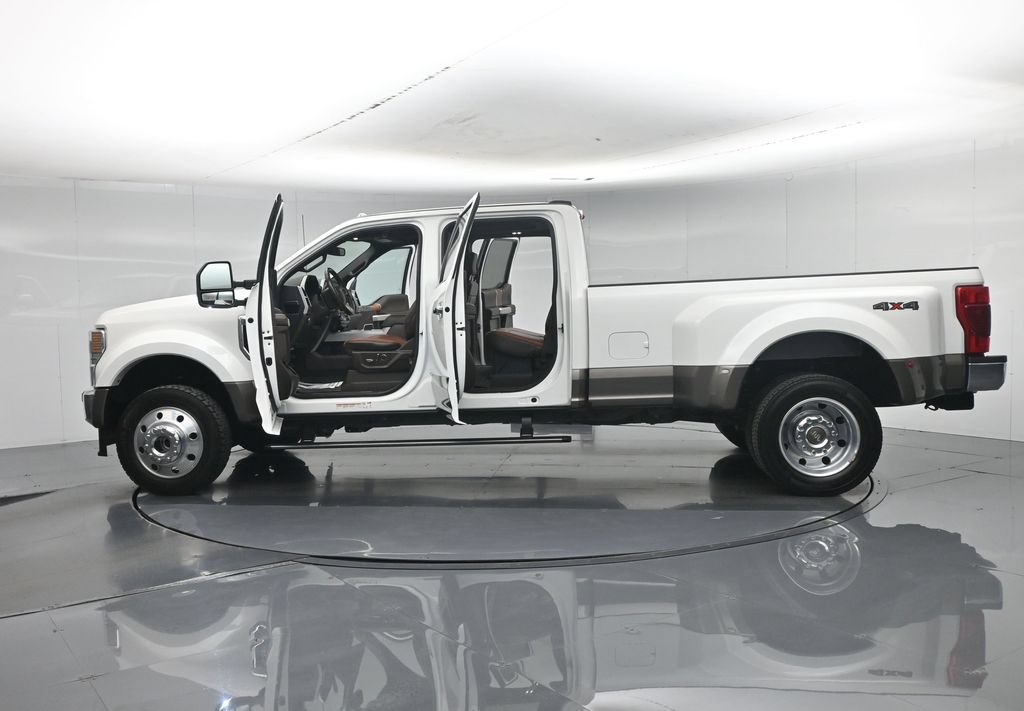 Certified 2022 Ford F450 King Ranch w/ King Ranch Ultimate Package AWD/4WD image 42