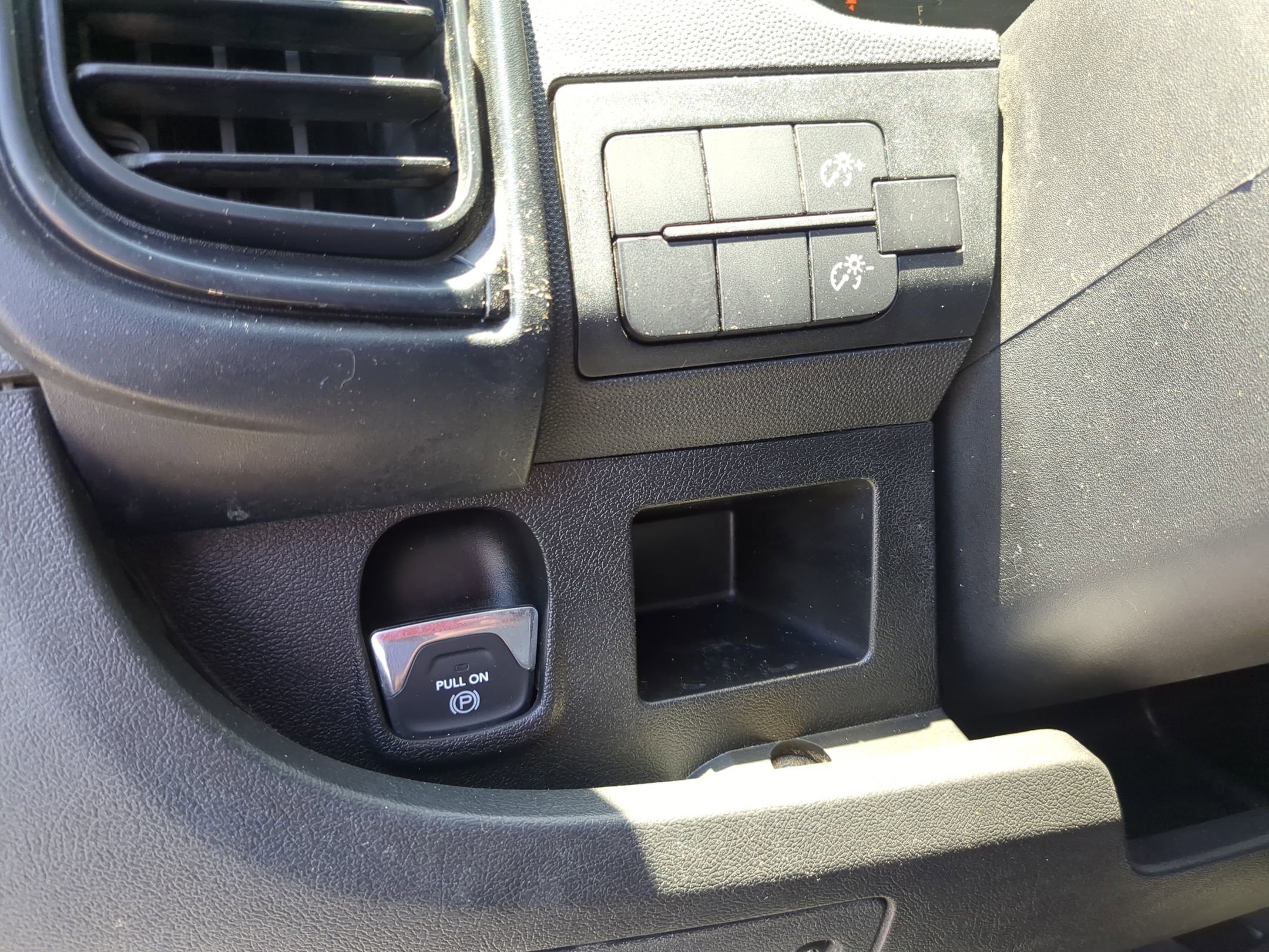 Used 2023 RAM ProMaster 2500 FWD image 17