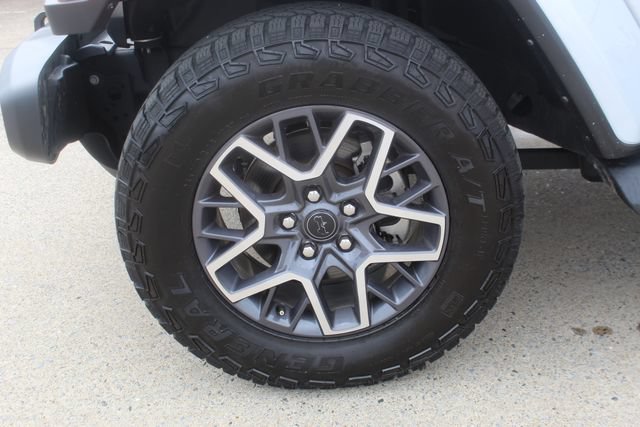 Used 2024 Jeep Wrangler Unlimited Sahara w/ Technology Group AWD/4WD image 9
