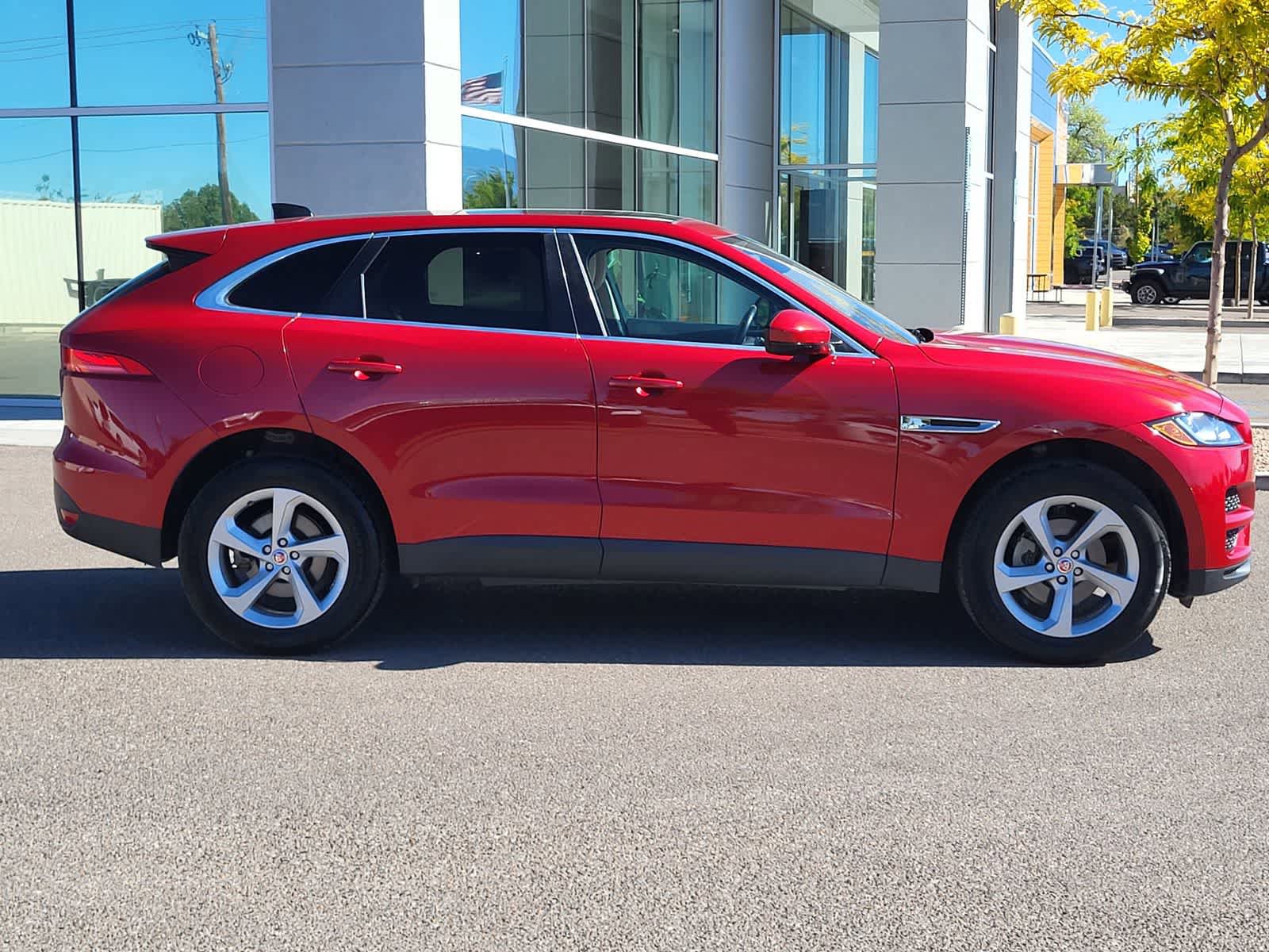 Used 2020 Jaguar F-PACE Premium AWD/4WD image 4