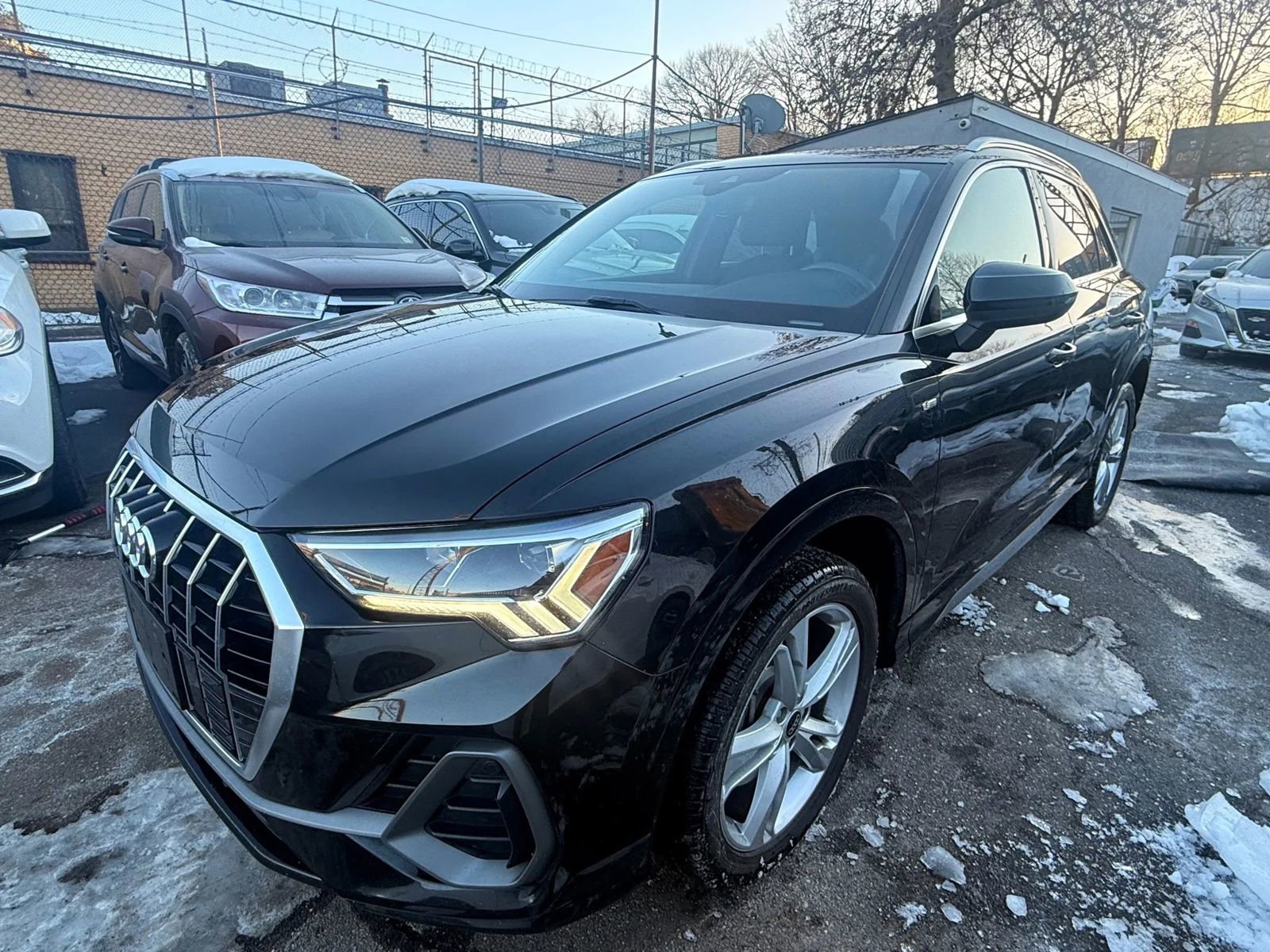 Used 2022 Audi Q3 2.0T Premium Plus w/ Premium Plus Package image 1