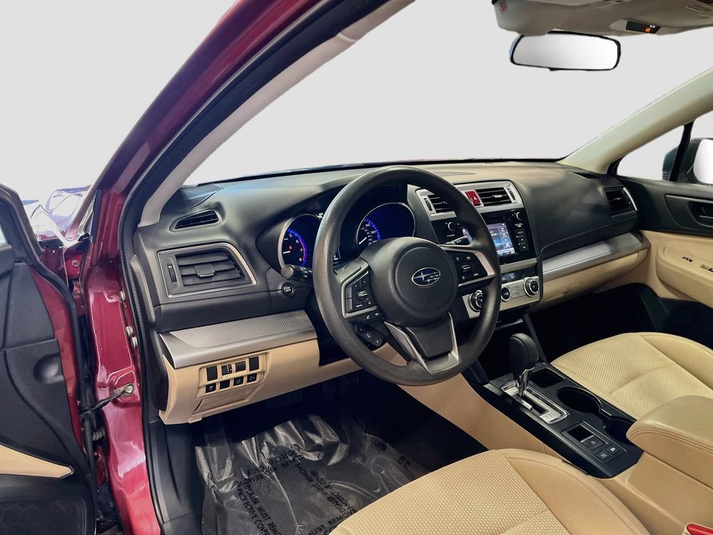 Used 2019 Subaru Outback 2.5i AWD/4WD image 9