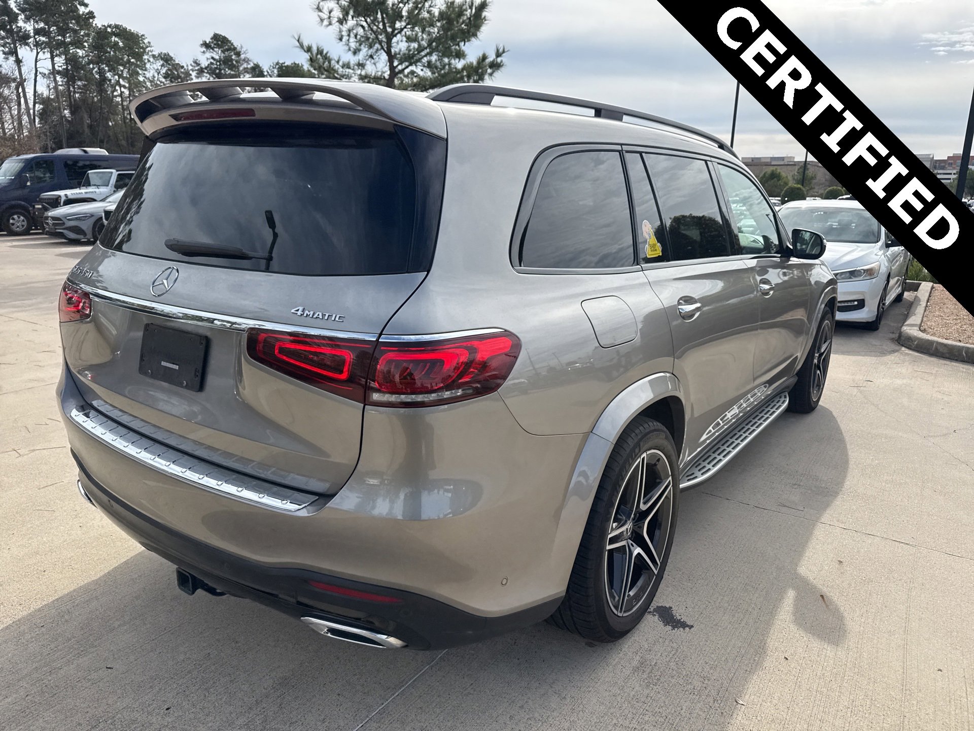 Used 2023 Mercedes-Benz GLS 450 4MATIC image 4
