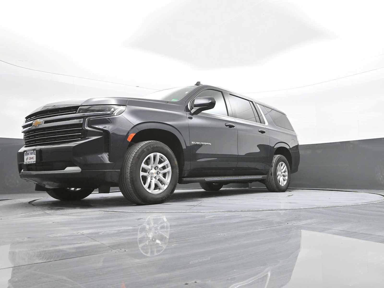 Used 2024 Chevrolet Suburban LT image 41