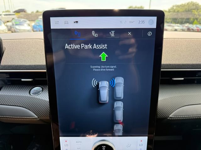 Used 2021 Ford Mustang Mach-E Premium image 28