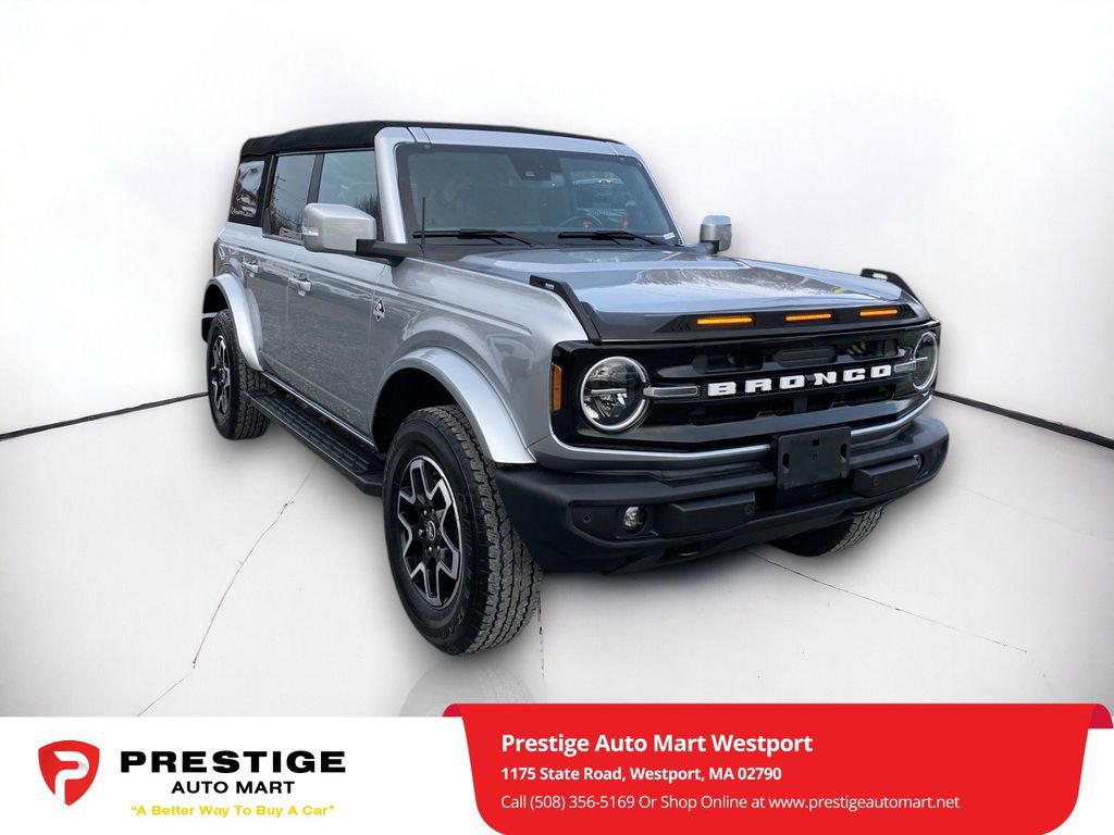 Used 2023 Ford Bronco Outer Banks image 1