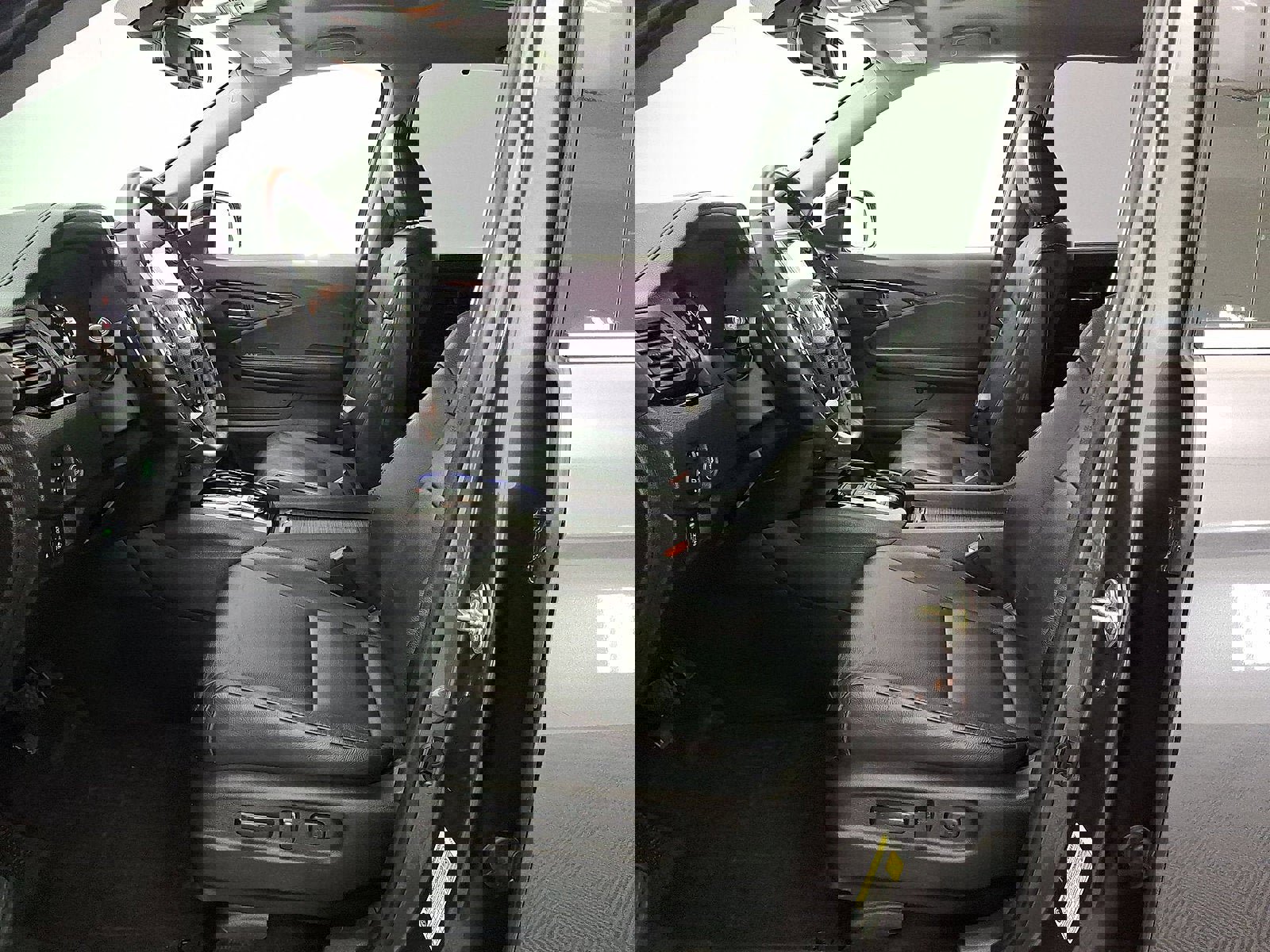 Used 2018 Honda Pilot Touring image 11