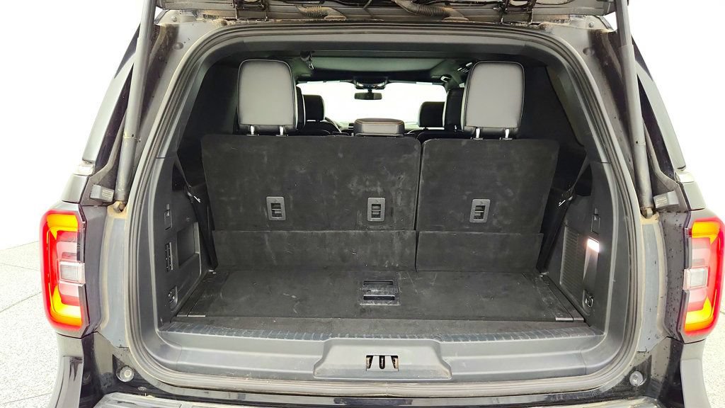 Used 2024 Ford Expedition Platinum AWD/4WD image 22