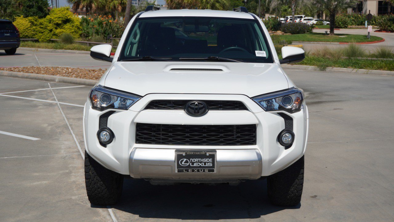 Used 2019 Toyota 4Runner TRD Off-Road AWD/4WD image 2