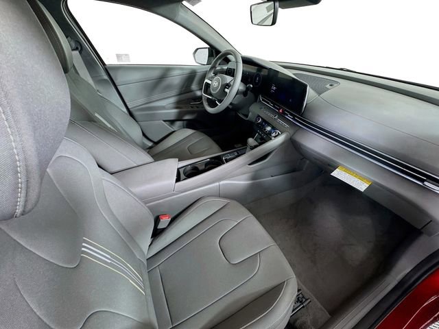 New 2025 Hyundai Elantra SEL FWD image 28