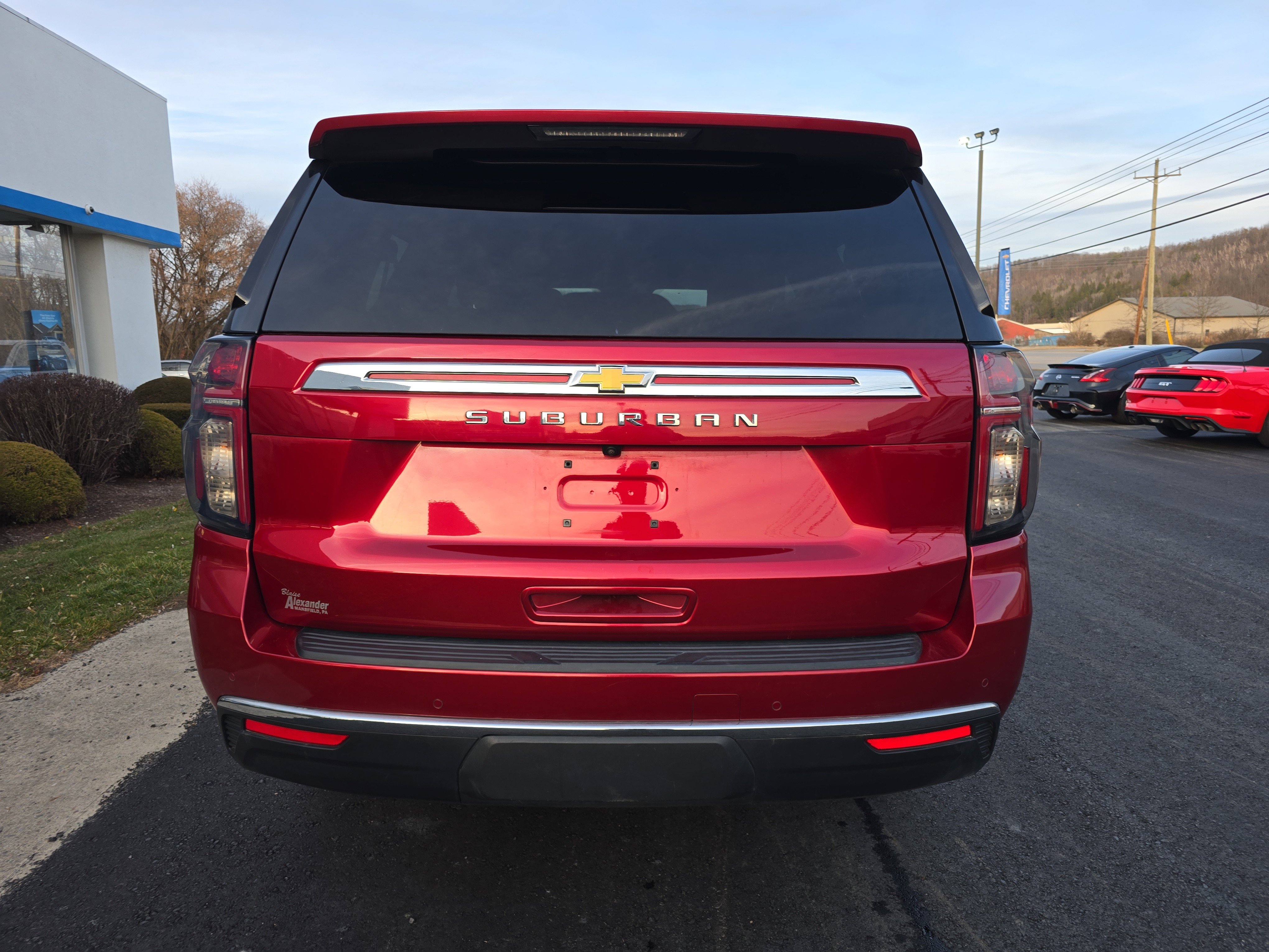 Used 2022 Chevrolet Suburban LS video 4