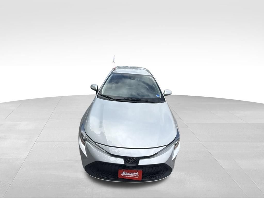 Used 2022 Toyota Corolla LE w/ Carpet Mat Package (TMS) FWD image 10