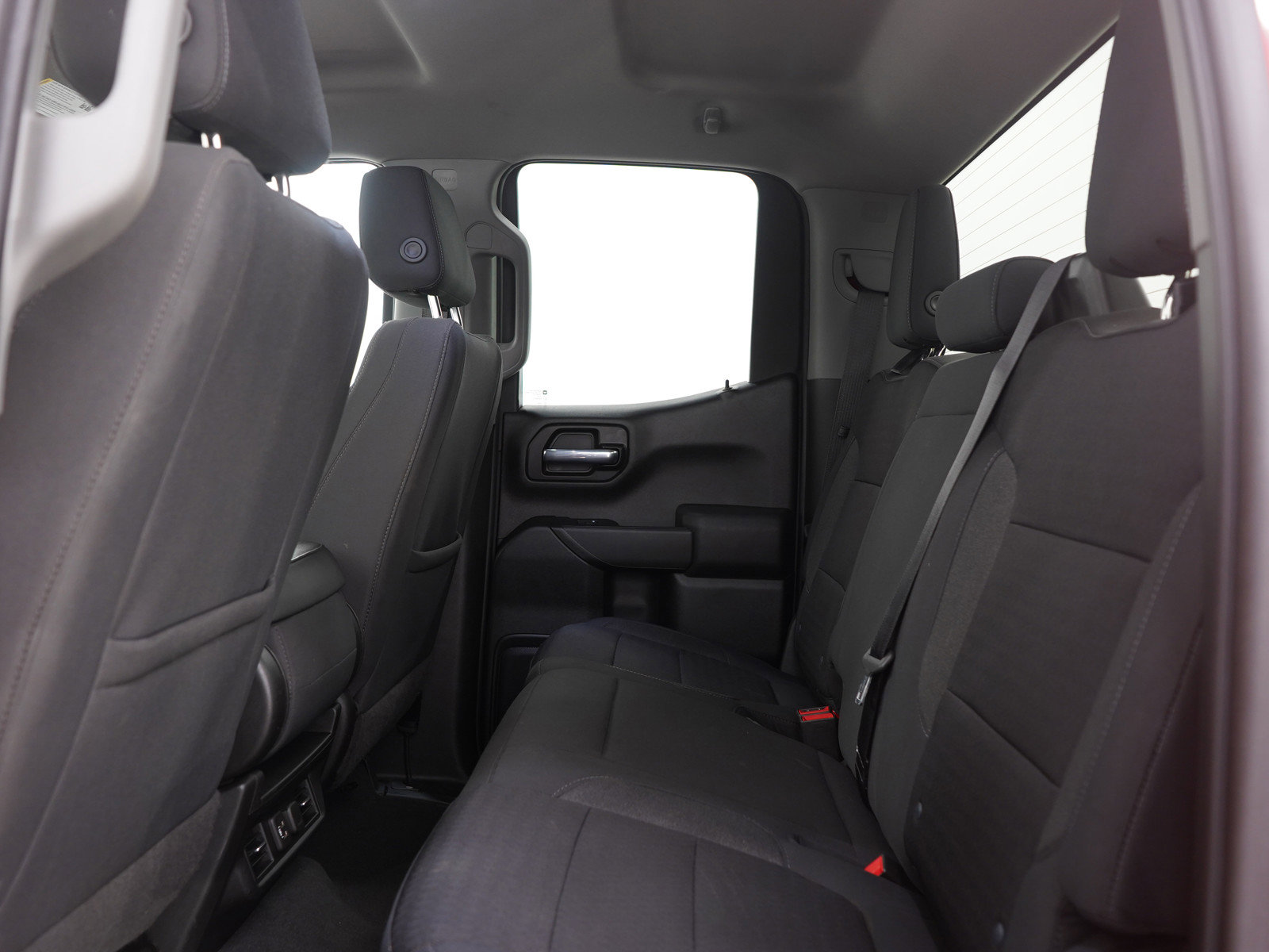 Used 2022 Chevrolet Silverado 1500 LT w/ Z71 Off-Road Package image 19