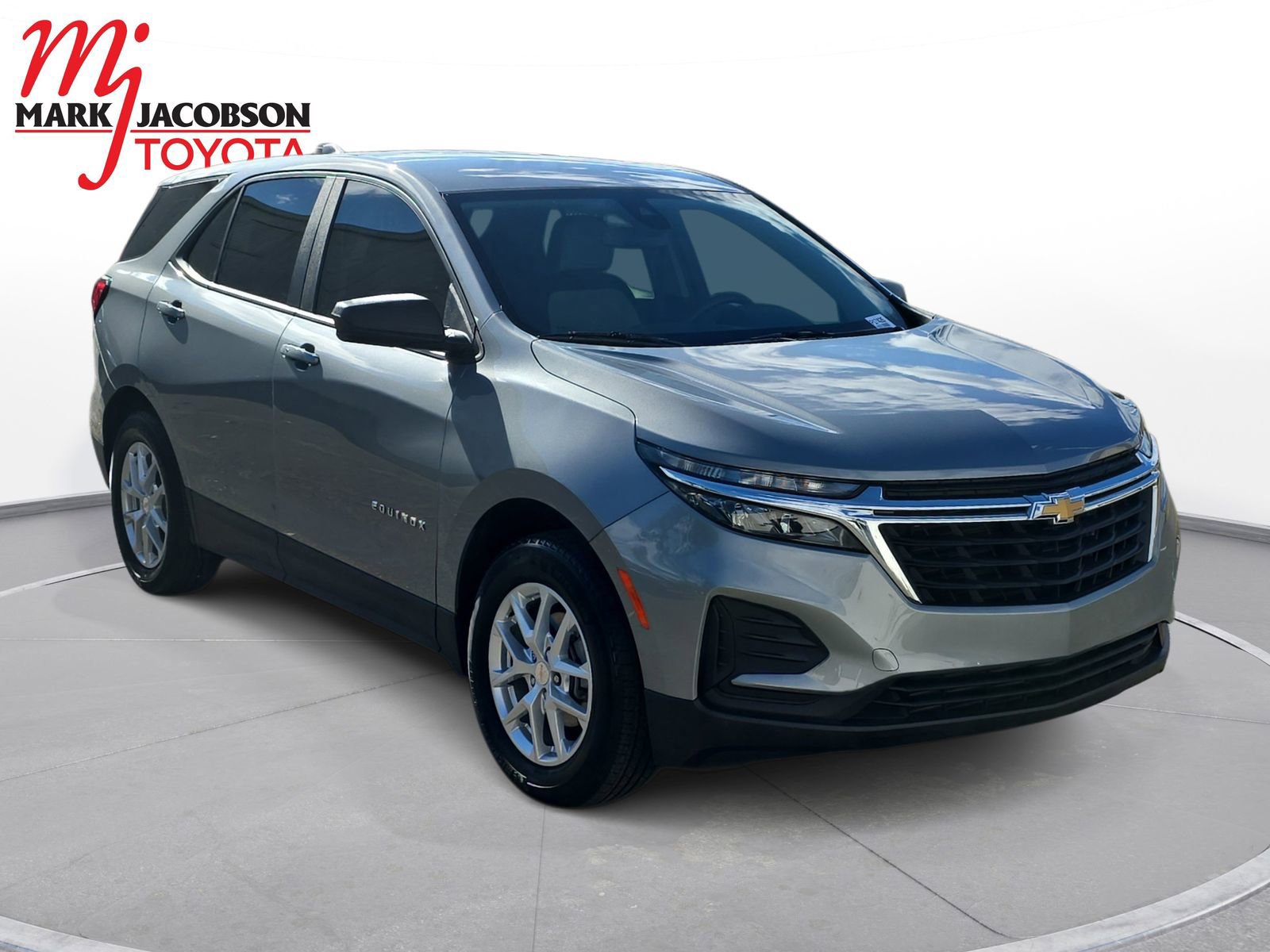 Used 2023 Chevrolet Equinox LS image 5