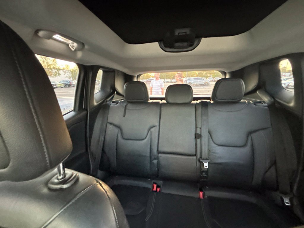 Used 2015 Jeep Renegade Limited w/ Safety & Security Group I AWD/4WD image 5