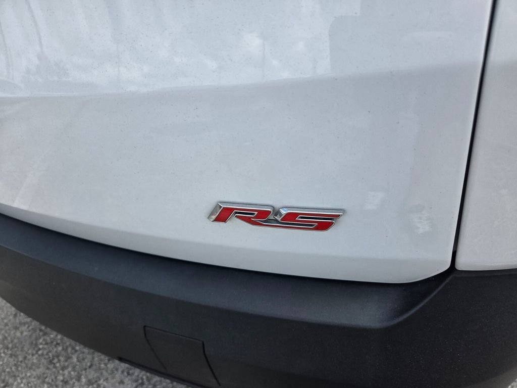 Used 2023 Chevrolet Traverse RS FWD image 14