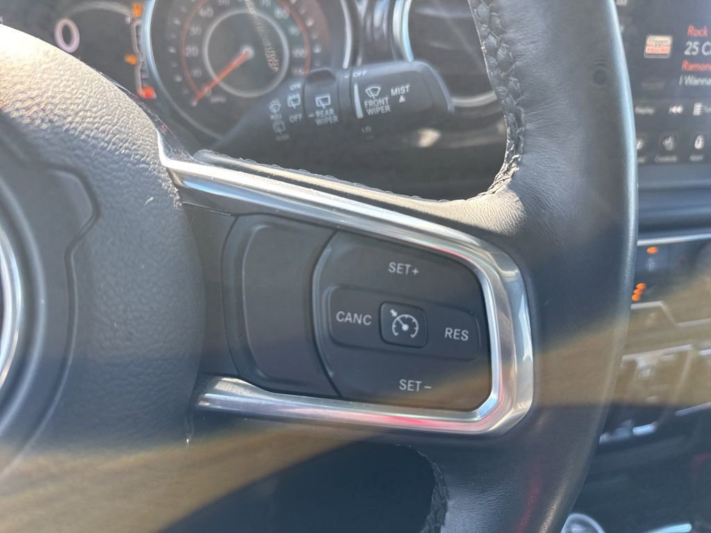 Used 2022 Jeep Wrangler Unlimited Sahara image 13