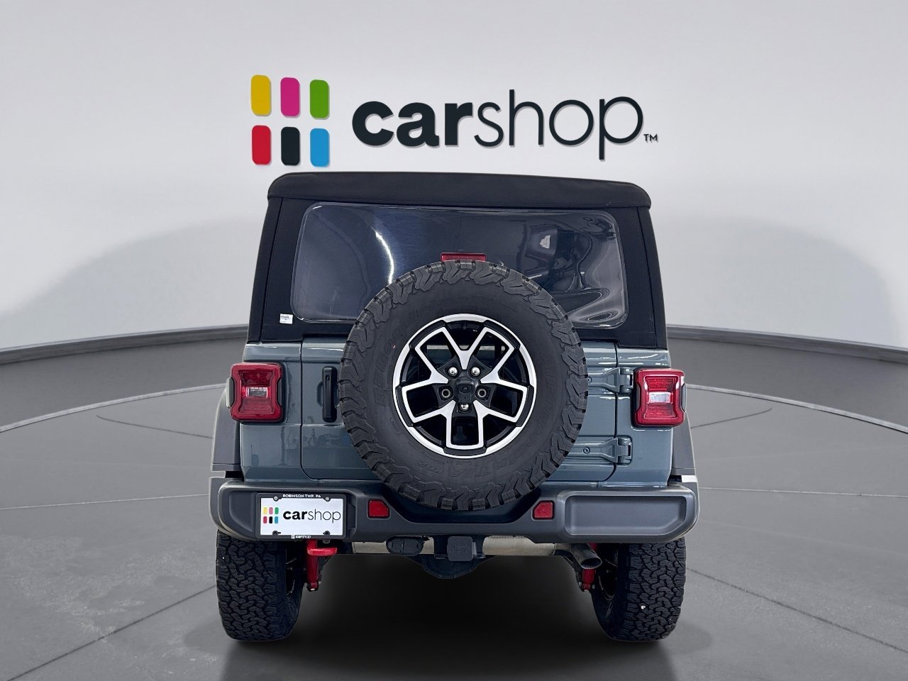 Used 2024 Jeep Wrangler Rubicon w/ Technology Group image 4