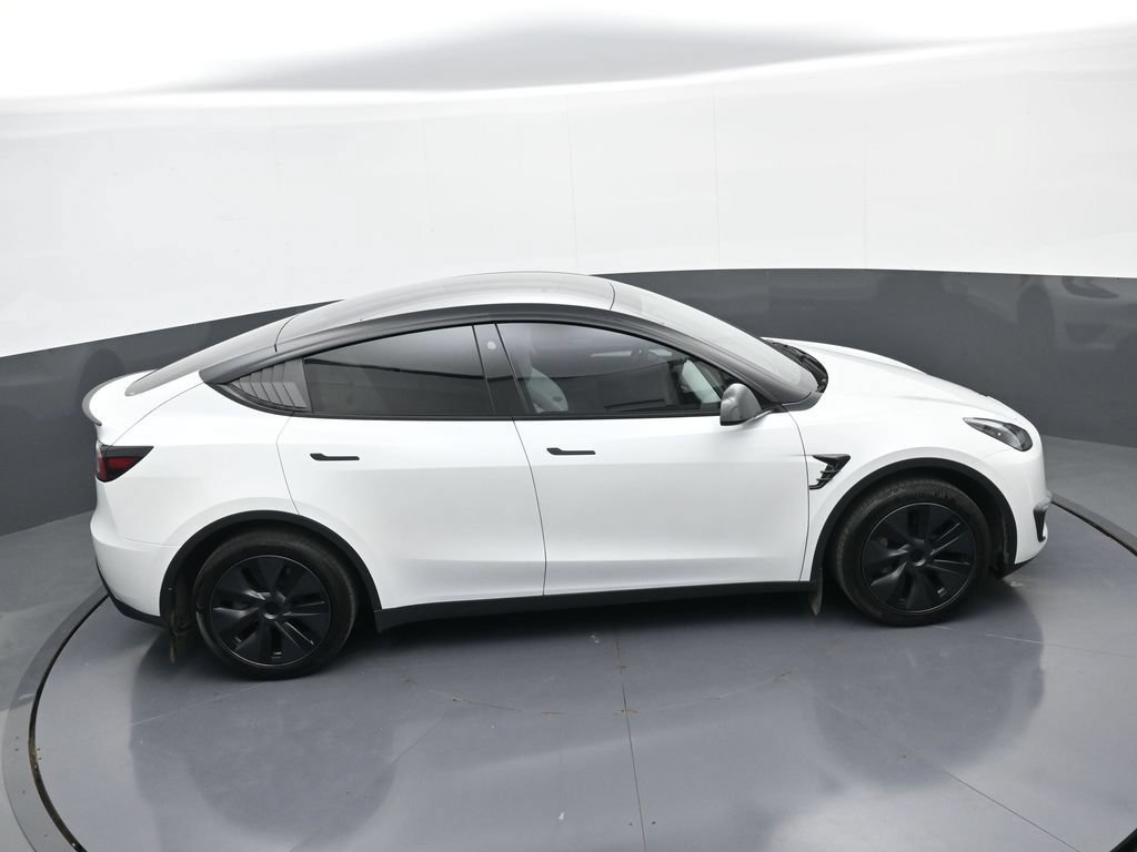 Used 2025 Tesla Model Y Long Range RWD image 37