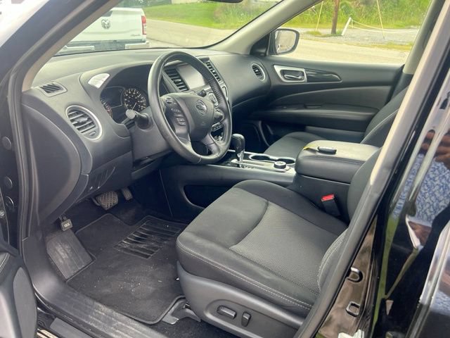 Used 2019 Nissan Pathfinder SV AWD/4WD image 12