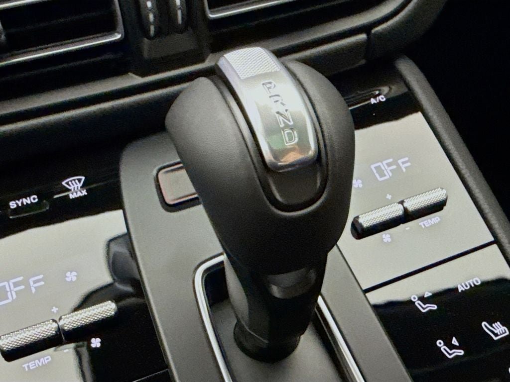 New 2026 Porsche Macan Turbo AWD/4WD image 22