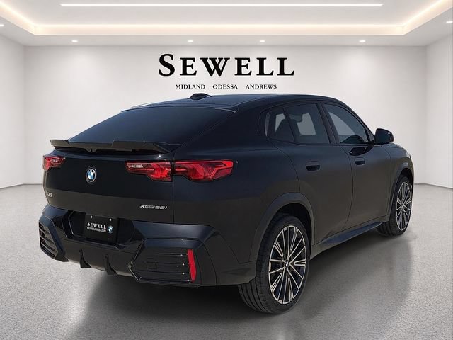 New 2026 BMW X2 xDrive28i w/ M Sport Package AWD/4WD image 4