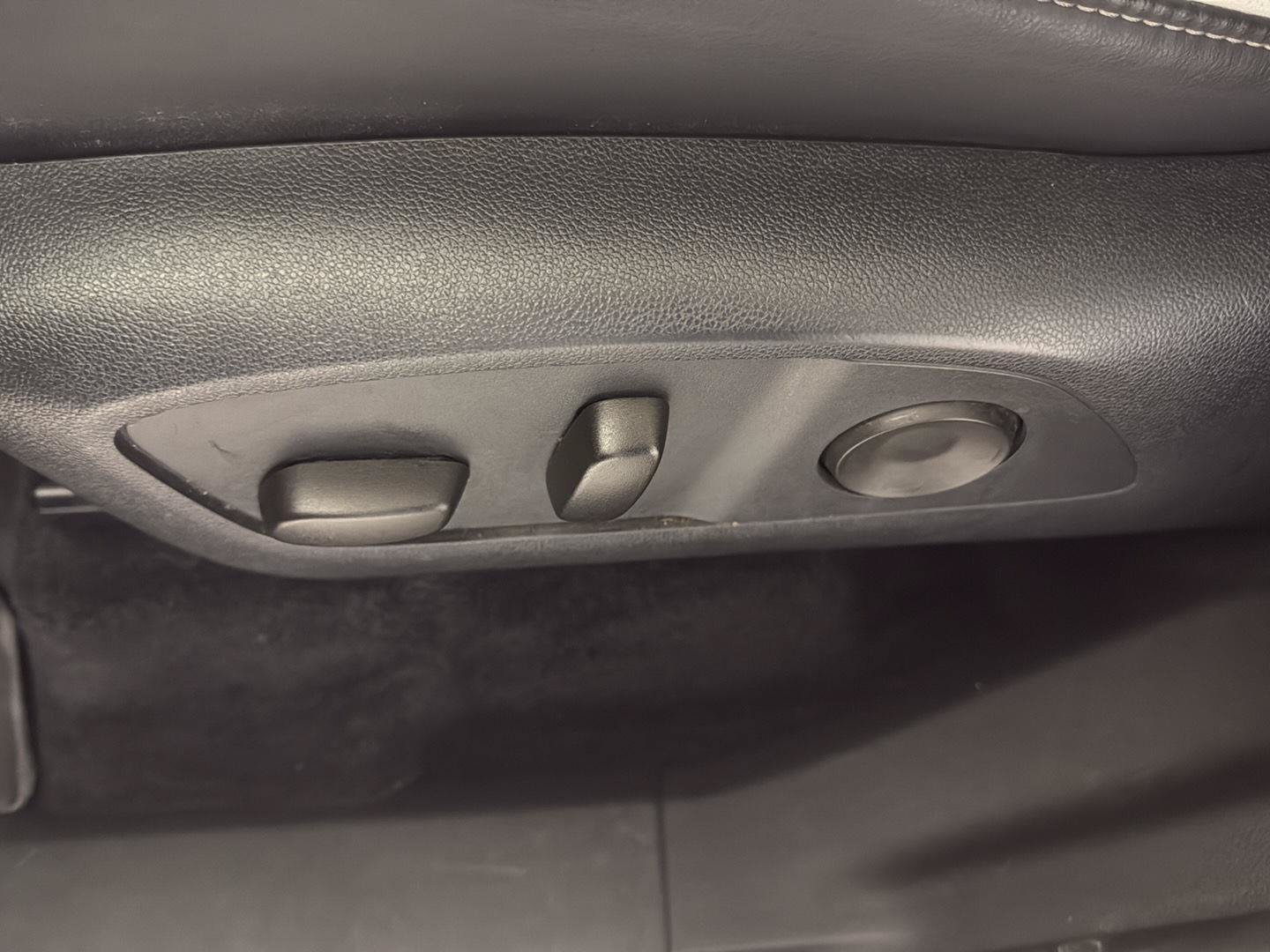 Used 2025 Buick Enclave Sport Touring w/ Trailering Package, 5000 lbs. FWD image 5