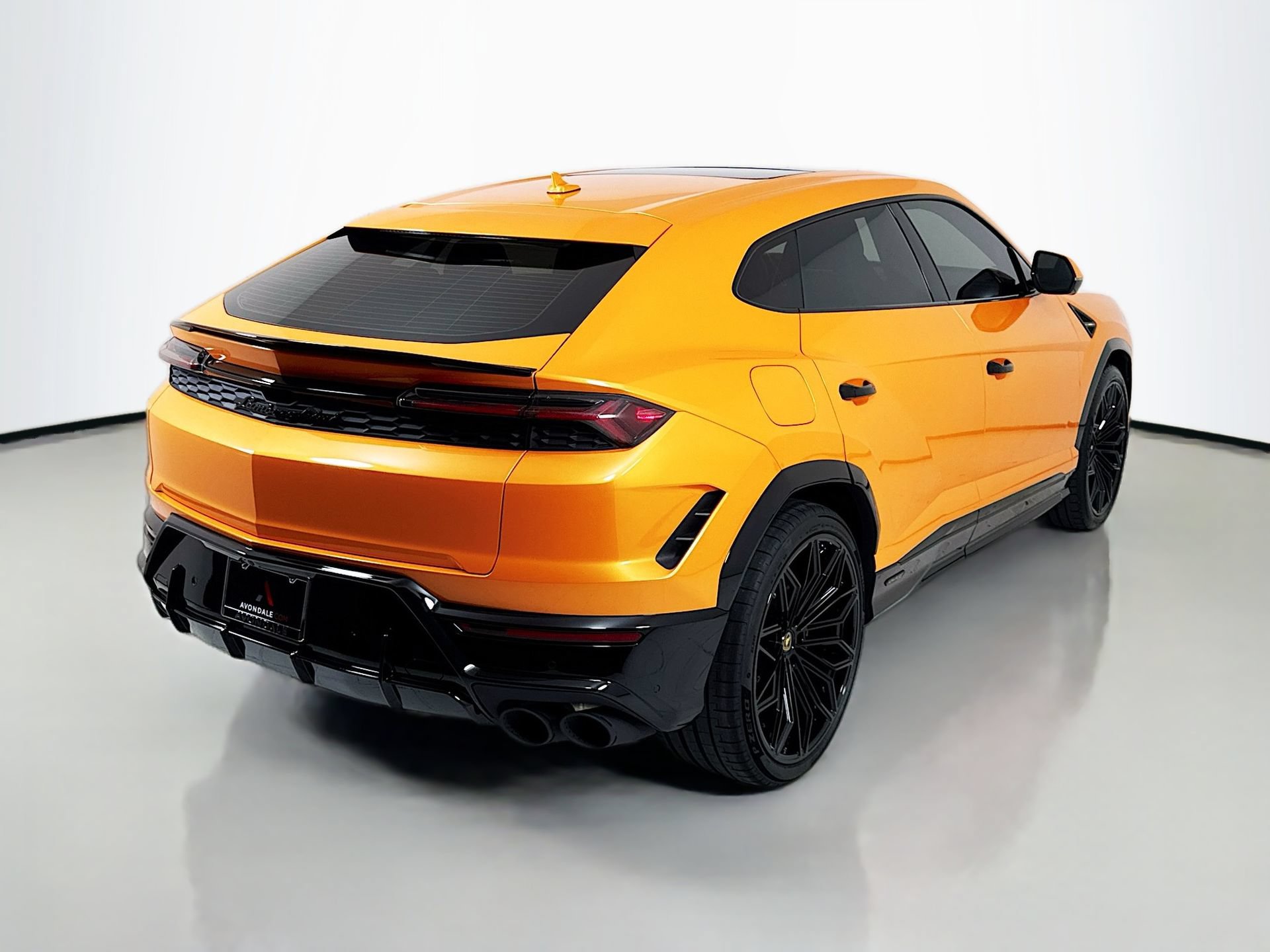 Used 2025 Lamborghini Urus SE AWD/4WD image 7