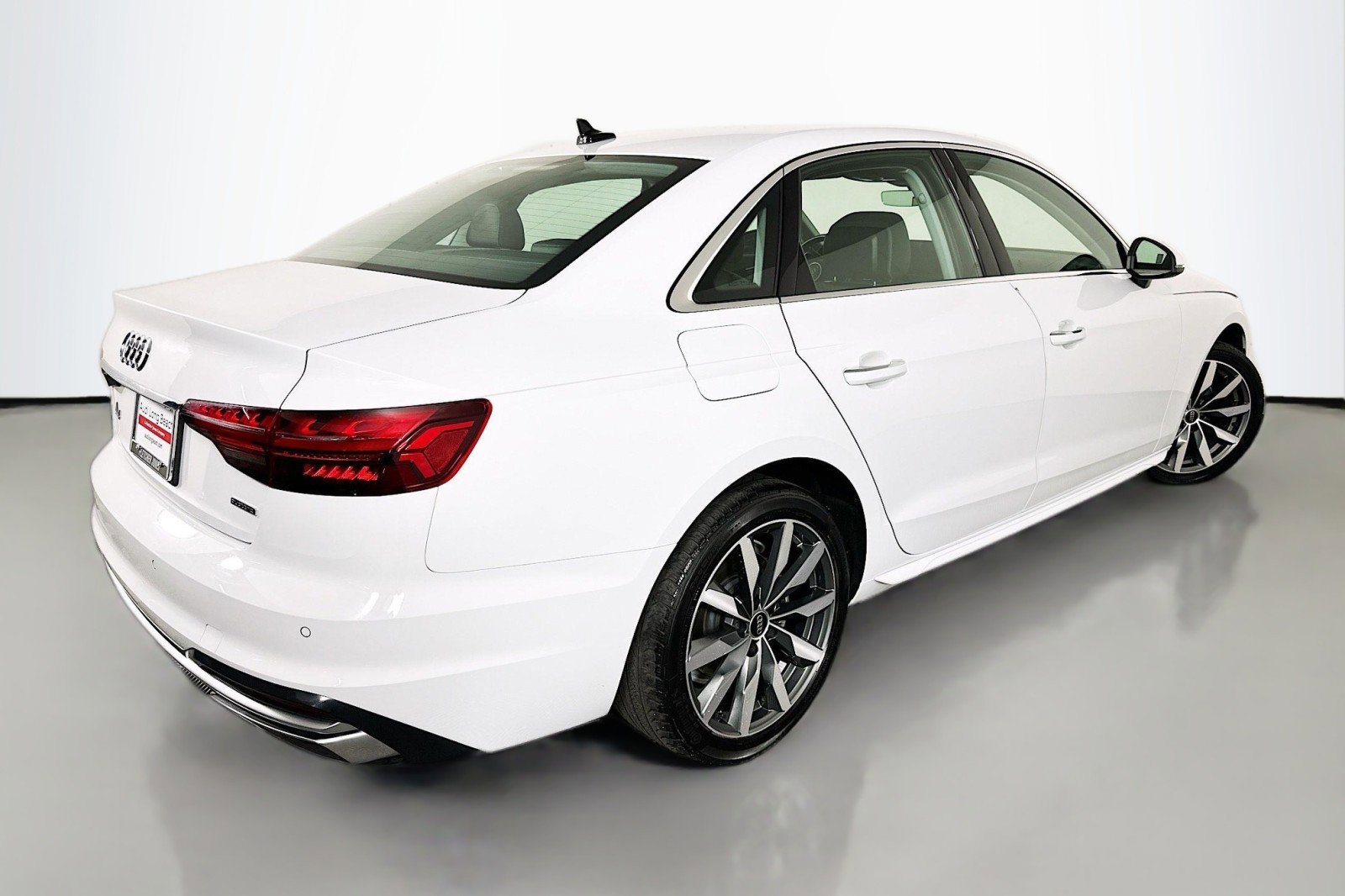 Used 2023 Audi A4 2.0T Premium AWD/4WD image 14
