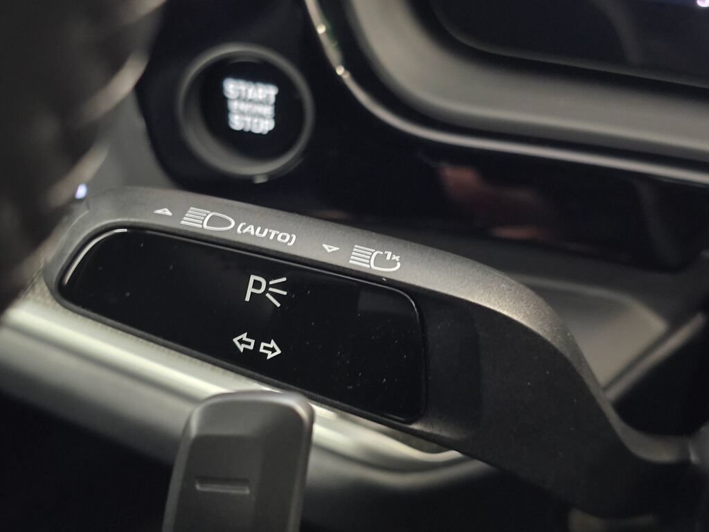 New 2026 Porsche Cayenne Turbo AWD/4WD image 45