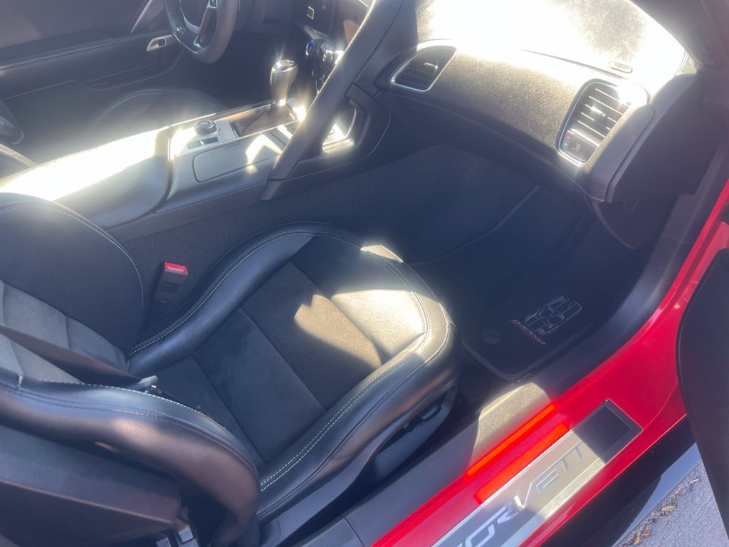 Used 2019 Chevrolet Corvette Grand Sport w/ Grand Sport Heritage Package RWD image 15