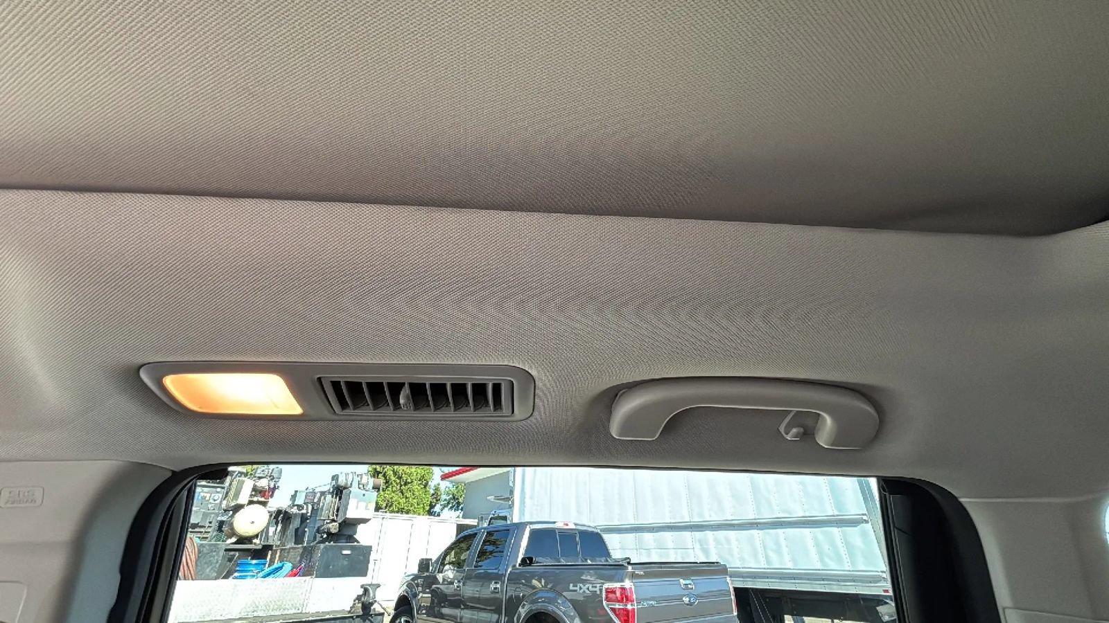 Used 2019 Subaru Ascent Touring w/ Popular Package #3 AWD/4WD image 42