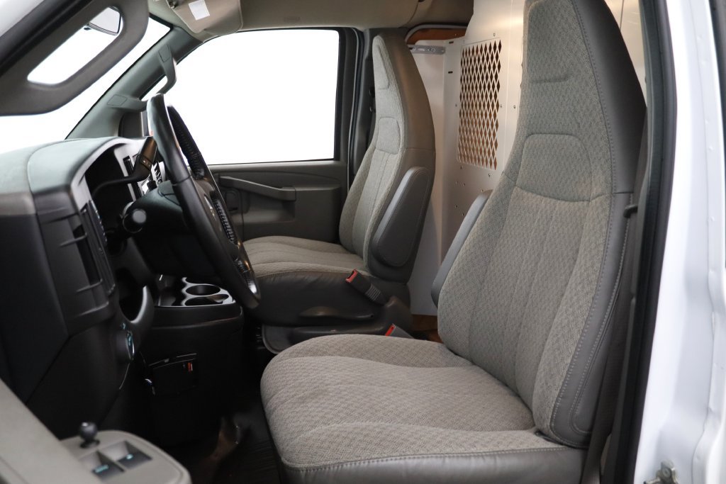 Used 2023 Chevrolet Express 3500 w/ Driver Convenience Package RWD image 14
