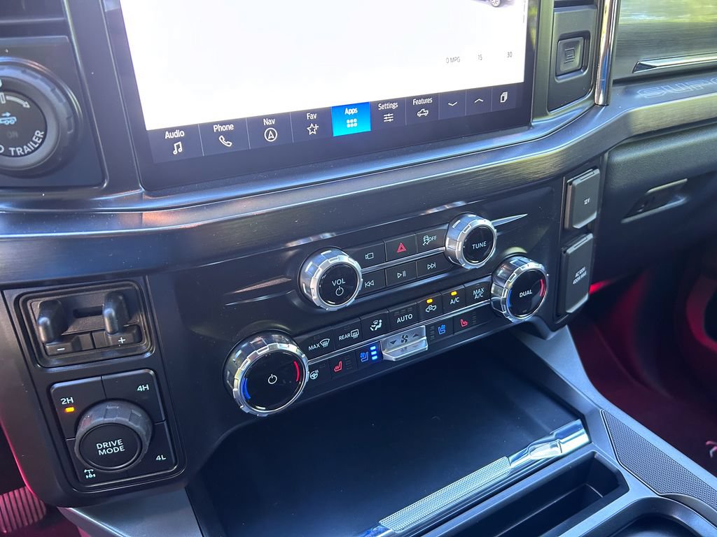 New 2026 Ford F250 Lariat w/ Black Appearance Package AWD/4WD image 38