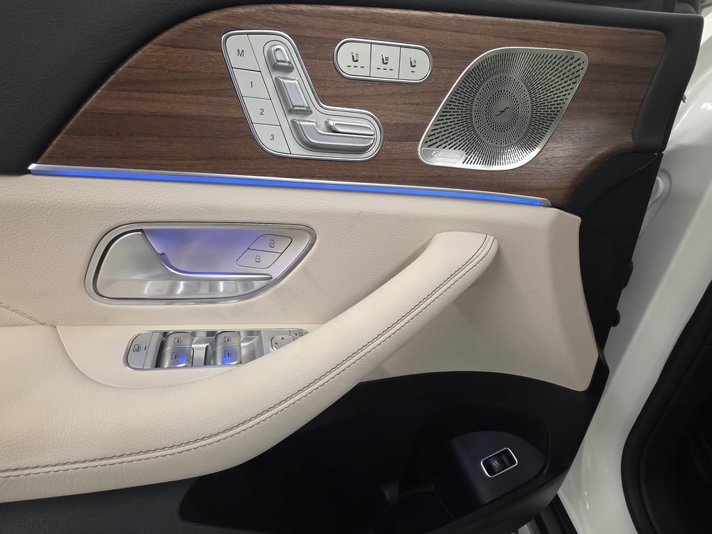New 2026 Mercedes-Benz GLS 450 4MATIC image 14