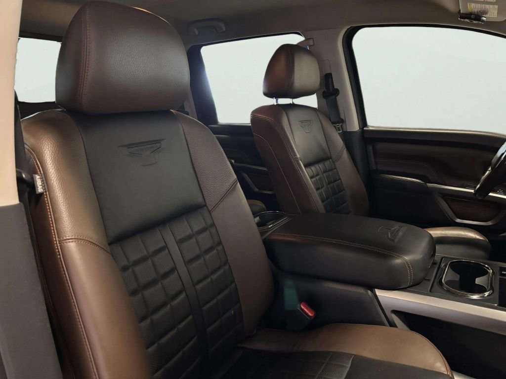 Used 2017 Nissan Titan Platinum Reserve AWD/4WD image 29