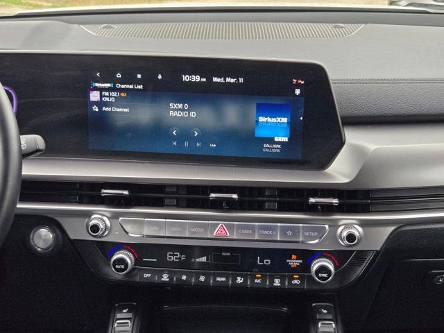 Used 2025 Kia Telluride S image 18