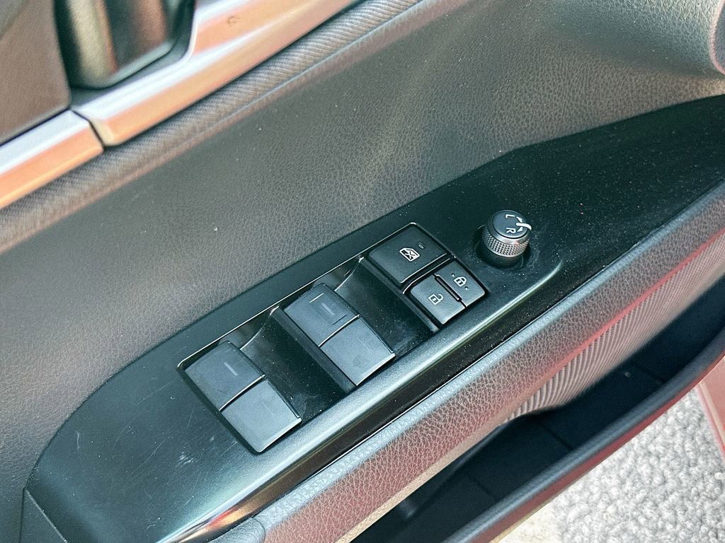 Used 2025 Toyota Camry LE image 23