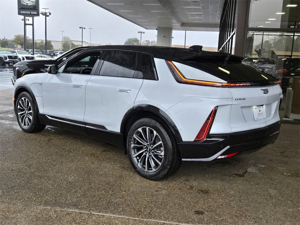 New 2026 Cadillac Lyriq Sport image 4