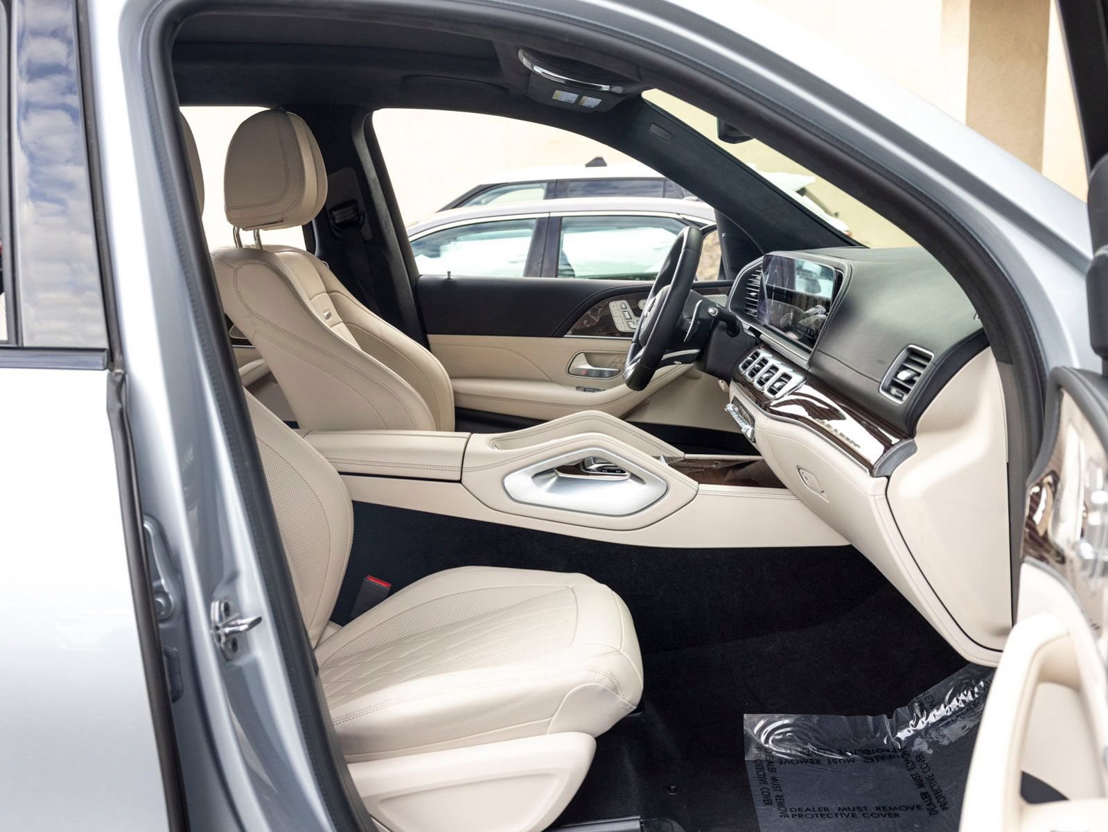 Used 2023 Mercedes-Benz GLS 63 AMG 4MATIC image 29