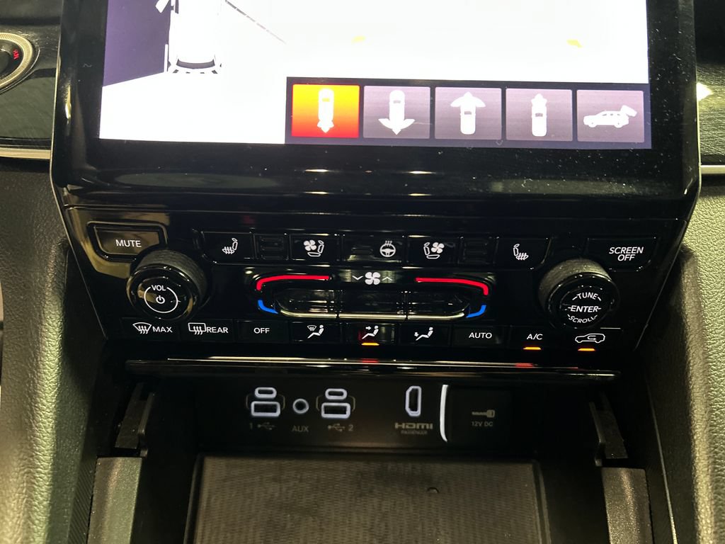 Used 2024 Jeep Grand Cherokee Trailhawk w/ Advanced Protech Group II AWD/4WD image 19