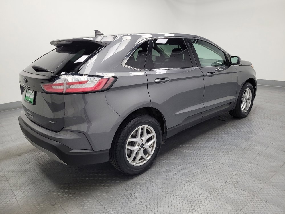 Used 2024 Ford Edge SEL image 10