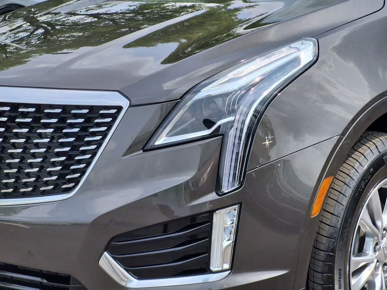 Used 2020 Cadillac XT5 Premium Luxury w/ LPO, Floor Liner Package FWD image 10