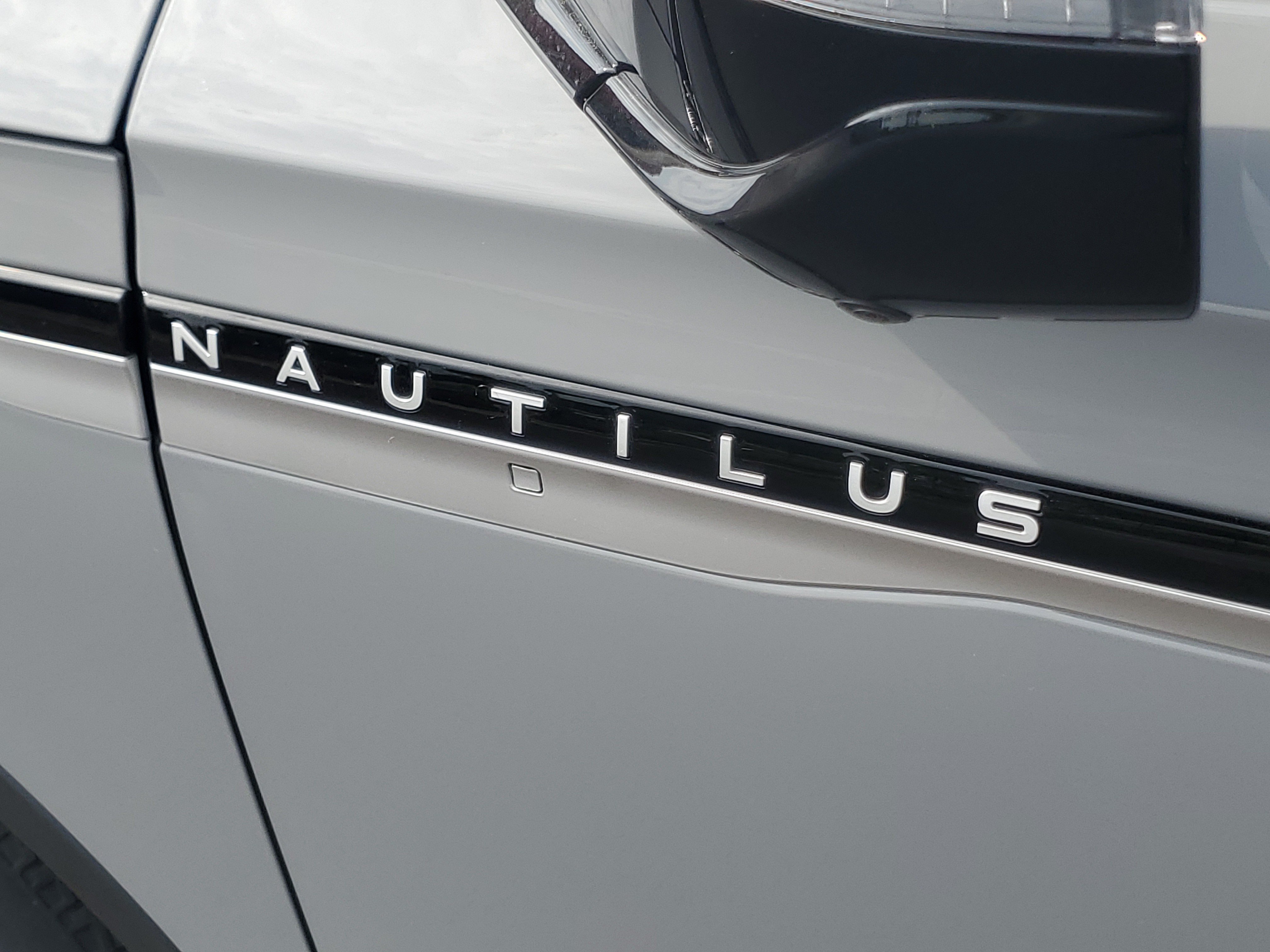 New 2026 Lincoln Nautilus Premier w/ Equipment Group 102A AWD/4WD image 7